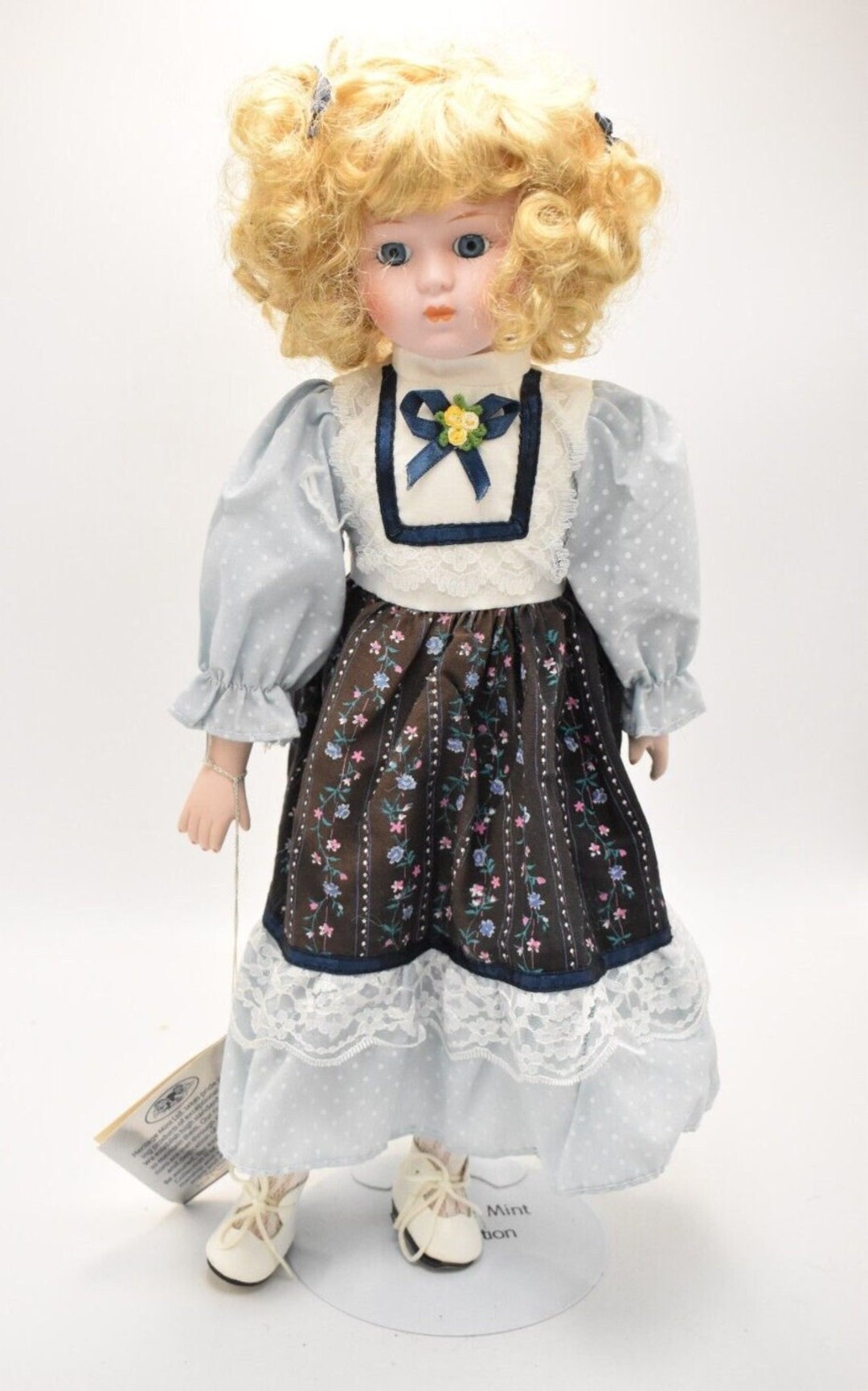 Vintage the Heritage Mint Collection Porcelain Doll Blonde Etsy