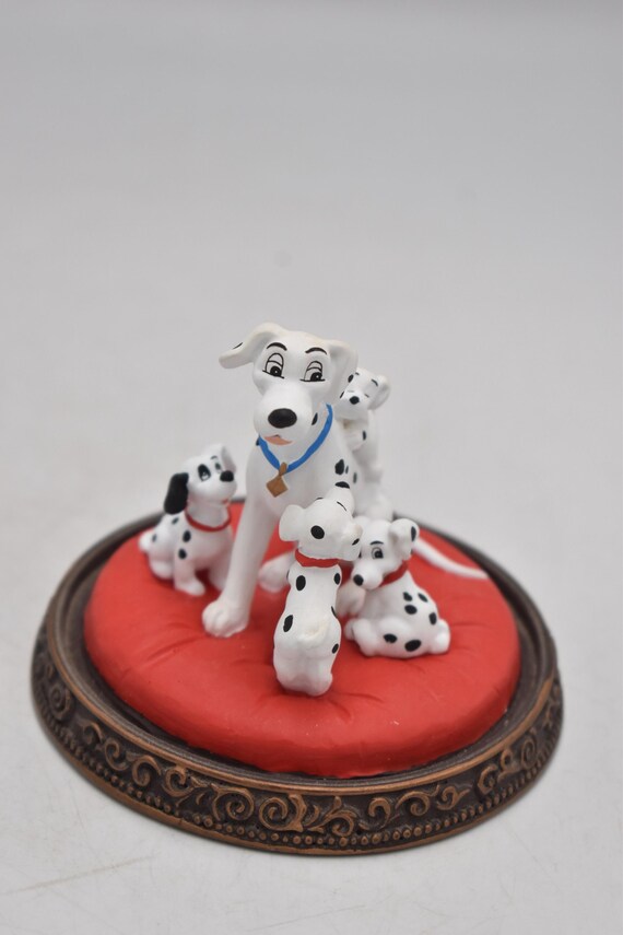Lot De 14 Figurines JIM – Les 101 Dalmatiens – Occasion