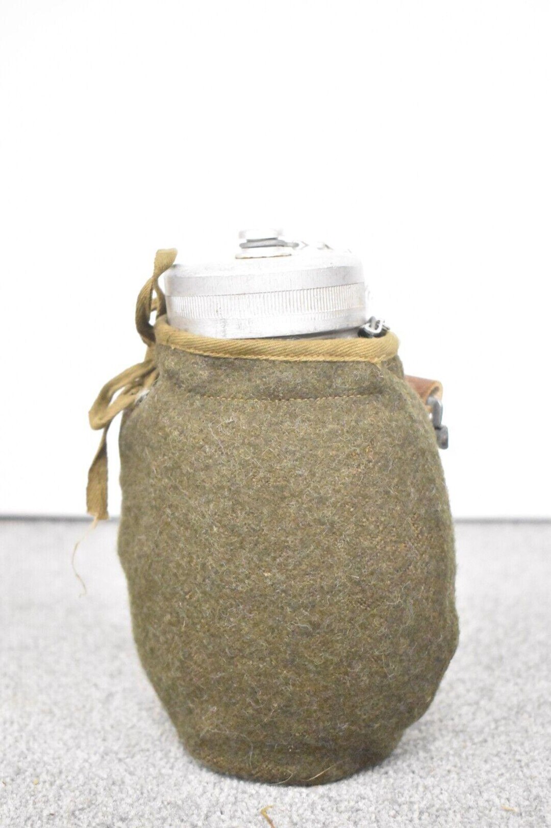 Genuine Austrian Army plastic water bottle field troops canteen pot OD pouch