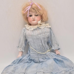Tête de poupée Armand Marseille en biscuit antique, moule #370