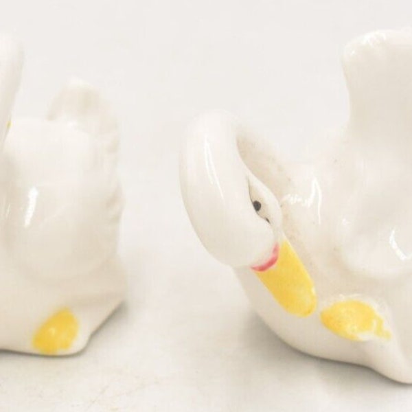 Vintage Movitex Pair of Swans Figurine Statue Ornament Ceramic Decorative