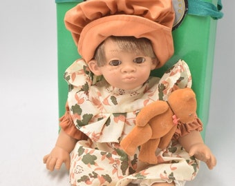 vintage D'anton Jos Holly Girl Doll Boîte de poupée espagnole en plastique dur à la retraite