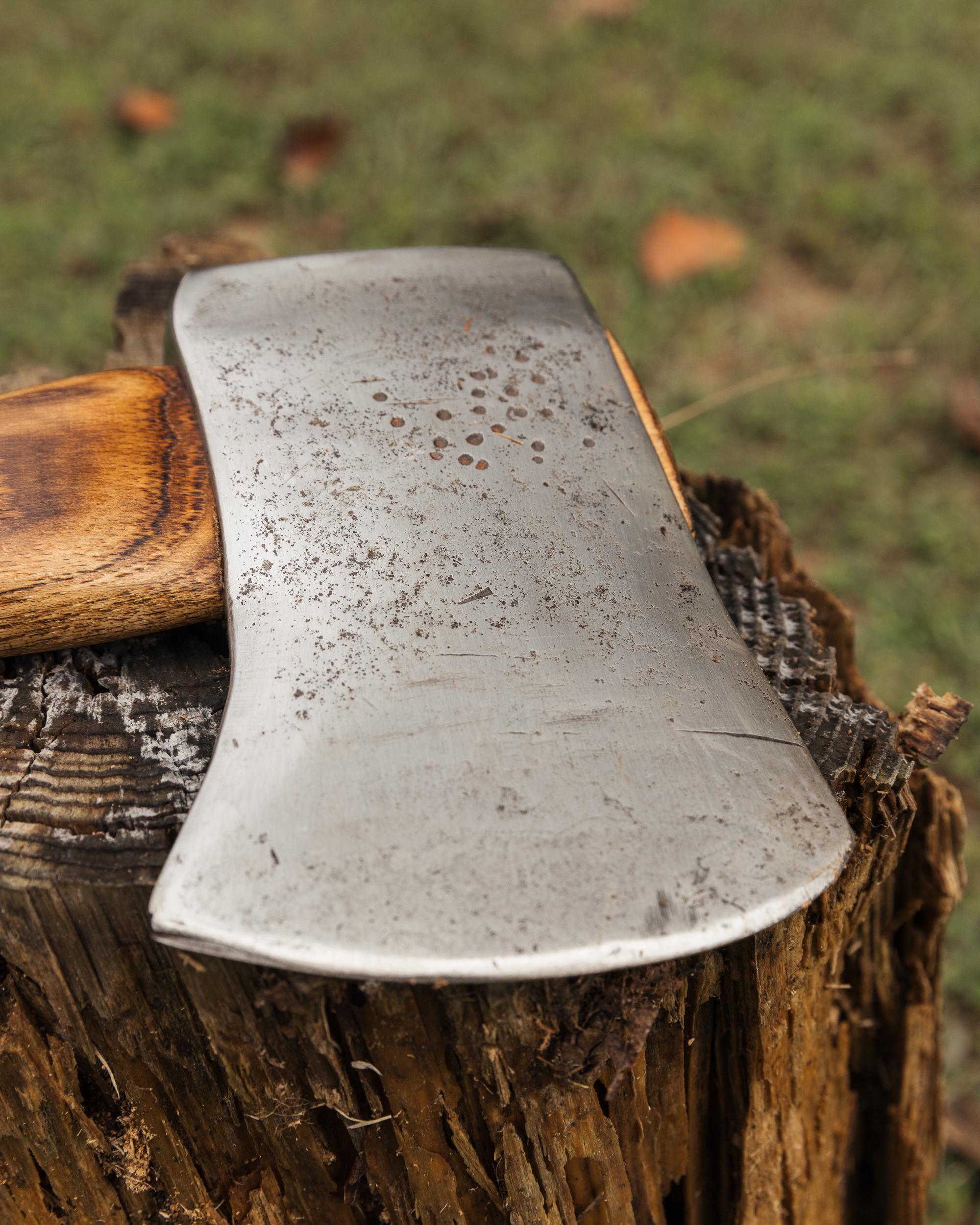 Rare Vintage True Temper Black Raven Single Bit Axe on Charred NOS ...