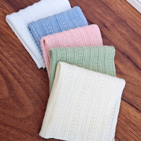 Dollhouse Miniature Cable Knit Throw Blanket, 1:12 Scale