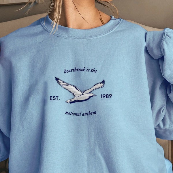 brodé New Romantics | Col ras du cou mouette de Taylor | HNE 1989 Version Cadeaux Swiftie | Sweat-shirt bleu clair Taylor, produits dérivés pour les fans