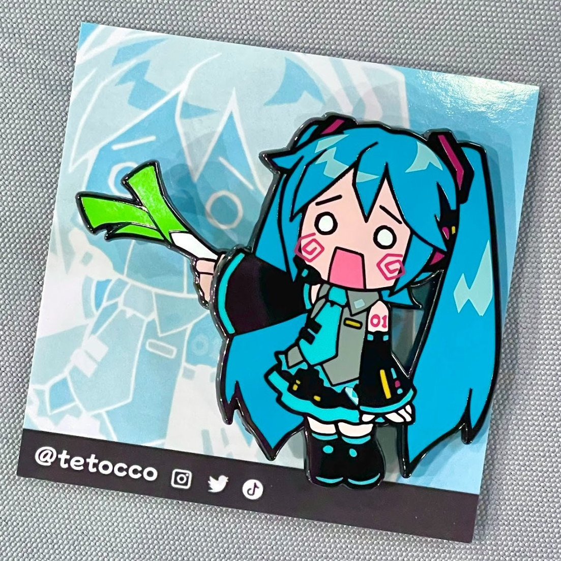 Hachune Miku spring fidget enamel pin