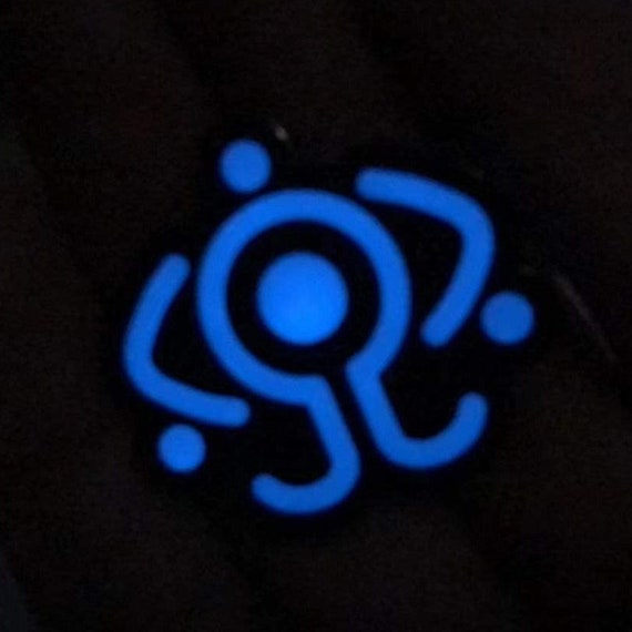 Serial Experiments Lain Enamel Pin Set - Etsy