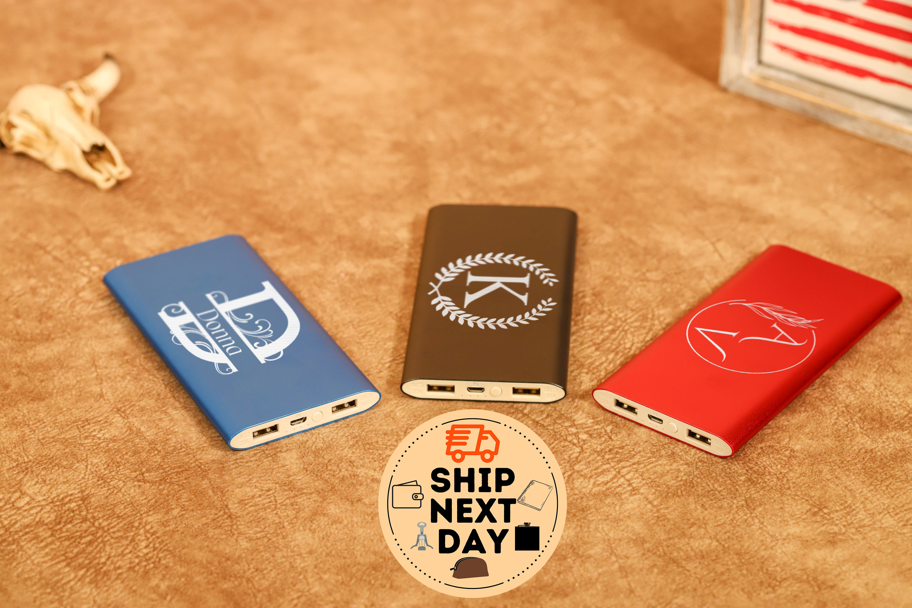 custom-power-bank-8000mah-personalized-wireless-phone-charger-coworker