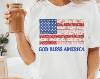 Camiseta "Dios bendiga a América" de Comfort Colors, camiseta con la bandera estadounidense y estampado floral, camiseta patriótica, camiseta del 4 de julio, camiseta vintage de EE. UU., camiseta con temática religiosa.