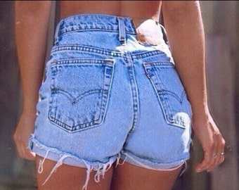 levis shorts woman