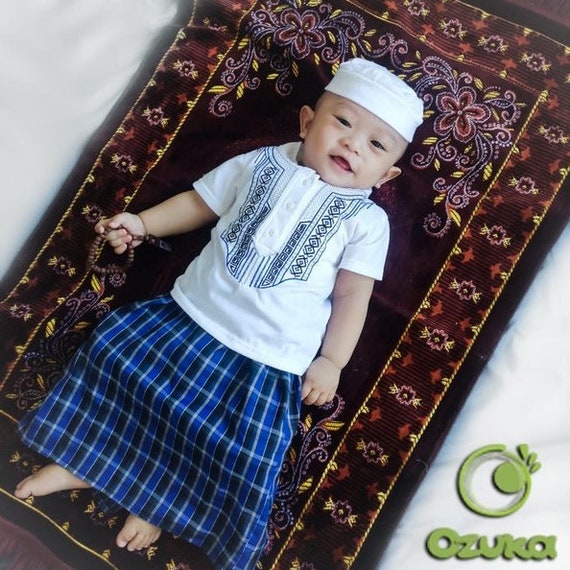 Baby boy Muslim sarong set | Infant Islamic kurta outfit | Toddler Eid prayer clothes gift.