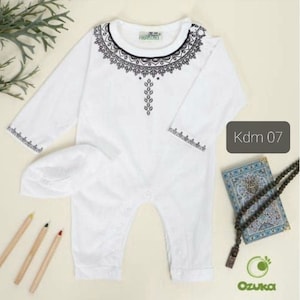Baby Boy Muslim Jumper Set with Hat (0-6 Months)