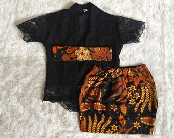 LACE KUTUBARU 0- 2.5years baby Kebaya, Baby kebaya sets SHORT batik  skirts, baby Kebaya sets batik skirts