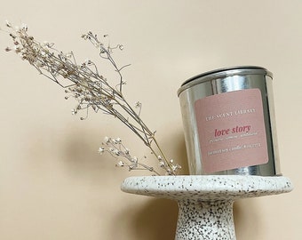 Love Story Coconut Soy Candle Wooden Wick 8 oz - Notes: Greenery, Citrus, Jasmine, Sandalwood