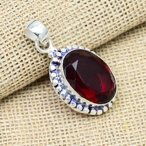 Roter Granat Edelstein Anhänger, handgefertigter spiritueller Silber Anhänger, 925 Sterling Silber Schmuck, entzückender Granat Schmuck Geschenk für Frau
