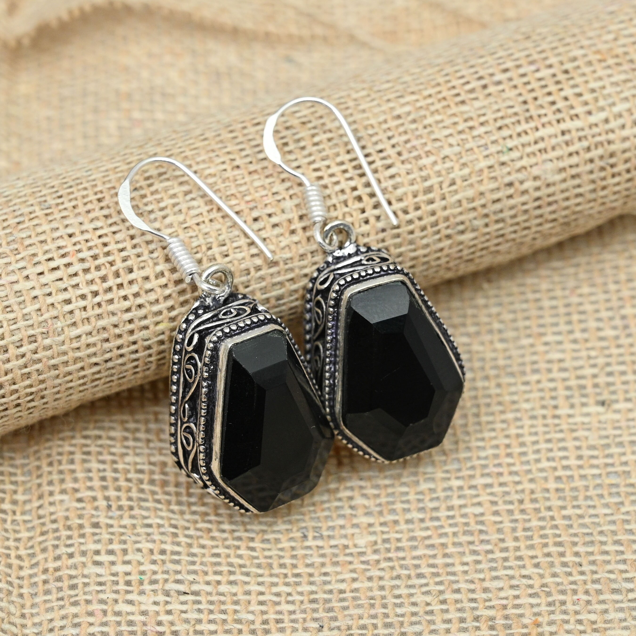 Boucles D'oreilles Solitaire Femme En Spinelle Noir - Fait Main - Lab-created - Neuf Sans Emballage
