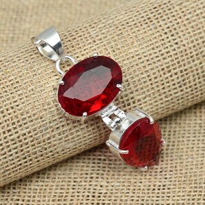 Roter Granat Edelstein Schmuck, 925 Massiv Sterling Silber Anhänger, Handgefertigtes Wunderschönes Silber Anhänger Geschenk für Freund Eleganter Schmuck