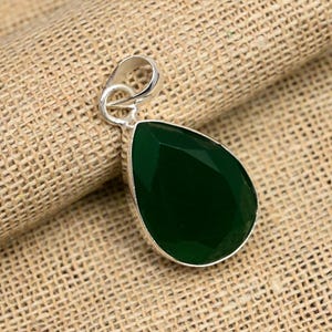 Green Onyx Gemstone Jewelry, Handmade Silver Pendant, 925 Sterling Silver Jewelry, Appealing Onyx Pendant Jewelry, Gift For Women