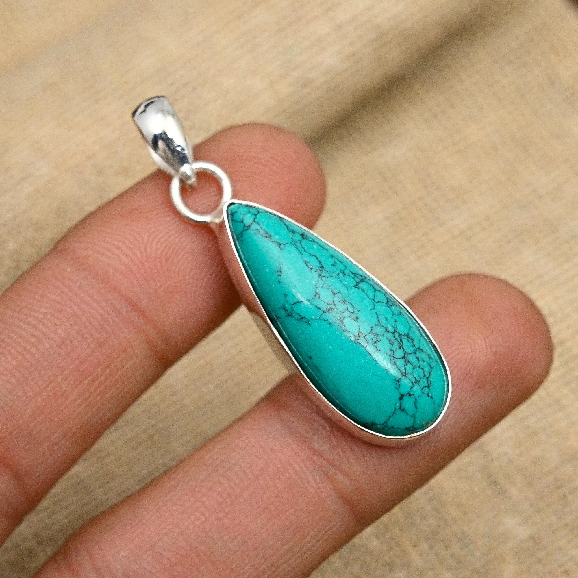 Ciondolo fatto a mano in turchese Santa Rosa: design a stella in argento sterling