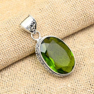 Peridot Gemstone Jewelry, Handmade Adorable Silver Pendant For Her, 925 Sterling Silver Jewelry, Dazzling Silver Chain Pendant For Love