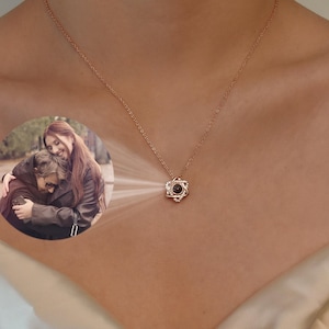 Personalized Projection Necklace, Custom Photo Necklaces,Picture Necklace,Memorial Gift,Picture Inside Jewelry,Gift for Her,Best Friend Gift