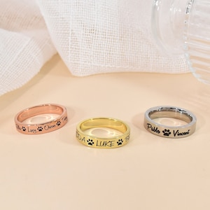 Anillo de apilamiento de huellas de patas, anillo de nombre de mascota grabado, anillo de mascota personalizado, anillo de nombre personalizado, regalo de amante de mascotas, regalo conmemorativo de mascotas, regalo de dueño de mascota