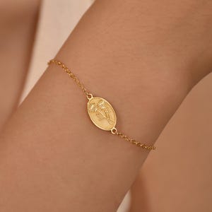 Personalized Birth Flower Bracelet, Birth Flower Charm Bracelet, Personalized Floral Bracelet,Christmas Gifts for Her,Birthday Gifts for Mom