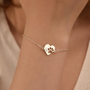 Pet Name Bracelet,Engraved Paw Print Bracelet,Dog/Cat Bracelet,Pet Memorial Gift,Pet Lover Gift,,Christmas Gifts for Her,Gift for Dog Mom