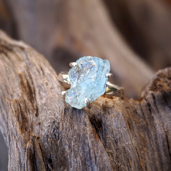 Natural Rough Aquamarine Gemstone Ring 925 Sterling Silver Handmade Jewelry Gift For Her, Raw Aquamarine Ring, Statement Ring