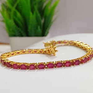 Pulsera de tenis con rubí ovalado natural, plata de ley chapada en oro, regalo delicado.