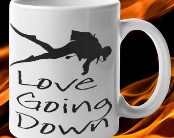 Taza de cerámica 11oz LoveGoingDown - regalo humorístico para el buceador en su vida. Sumérgete y sonríe. Regalo para él, ella, novio, novia.