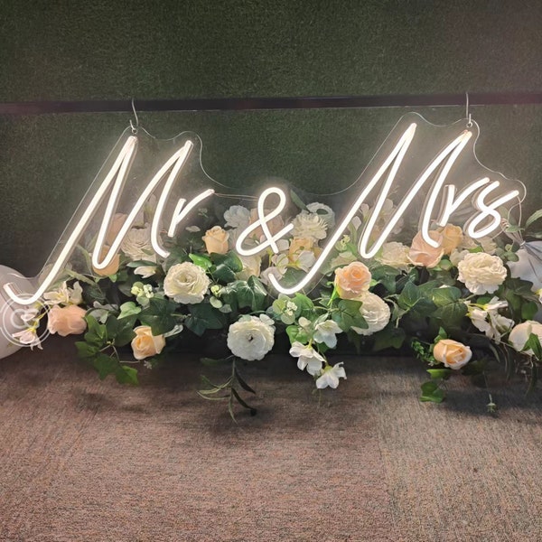 Mr & Mrs Neon Sign Custom Wedding Decor, Neon Sign Wedding Wall Decor, Neon Light Wedding Gifts, Neon Wedding Sign Personalized Gifts