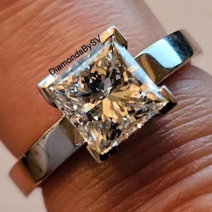 10k White Gold Wide Band Ring, 2 CT Princess Cut Moissanite Engagement Ring, V Shape Prong Set Women&#39;s Ring, Solitaire Diamond Ring For Her