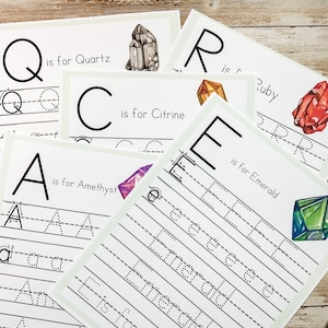 Calco de letras y palabras de cristal imprimible • Imprimible para preescolar • Plan de estudios de educación en el hogar • Reconocimiento de números • Preparación para prekínder