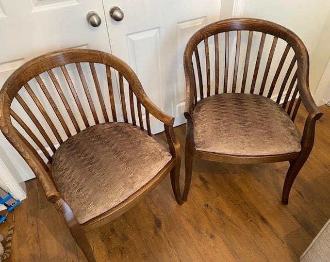 Vintage / Mid-Century matching pair of armchairs.