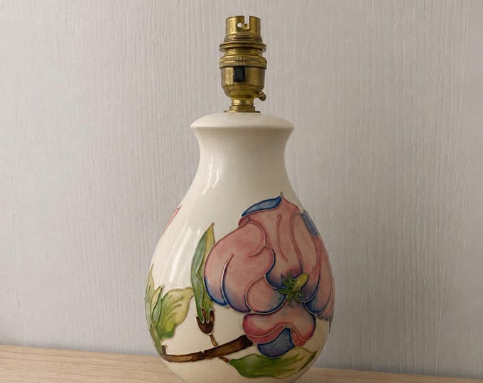 A matching pair of Moorcroft table lamps