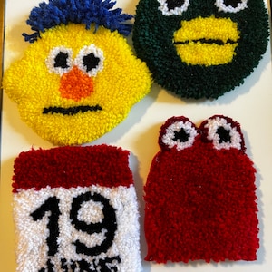 Don’t Hug me I’m Scared dhmis mug rugs