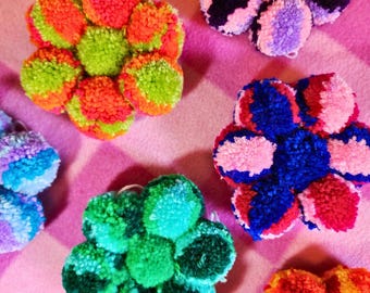 Retro Pom Pom Flower Wall Hanging / Retro Wall Art / Y2K Aesthetics / Funky Dopamine Wall Decor