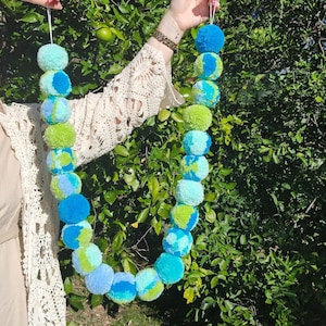 GREEN & BLUE Pom Pom Garland, Dopamine Decor, Pom Pom Wall Hanging, Handmade Garland, Decorative Garland, Retro Wall Art