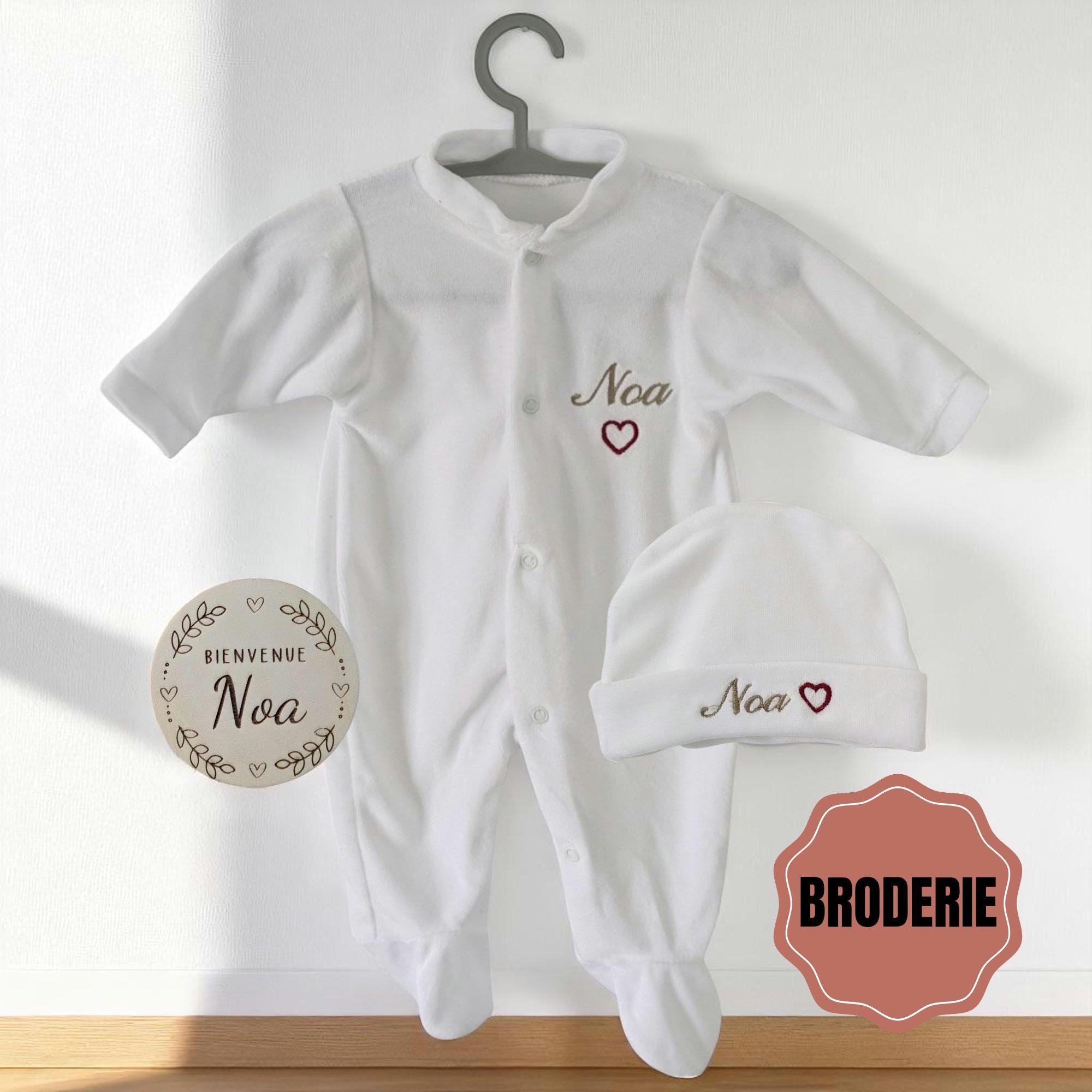 Pyjama/ Babygrow Bébé Noël Personnalisé Brodé - Taille Newborn - Neuf