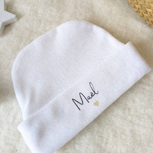 Personalized Birth Bonnet // First Name Announcement // First Maternity Outfit // Velvet Baby Bonnet