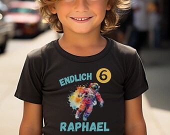 Geburtstagsshirt Junge Raumfahrer Astronaut Personalisiert - Endlich 4,5,6,7,8,9 Jahre T-Shirt - T-Shirt Geburtstag Jungen mit Name