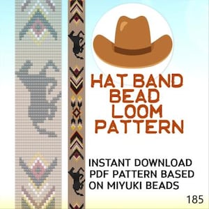 Puede incluir: Un patrón PDF digital para un diseño de telar de cuentas para banda de sombrero. El diseño presenta una ilustración de sombrero de vaquero, junto con el texto "HAT BAND BEAD LOOM PATTERN". El patrón incluye elementos geométricos y de silueta.