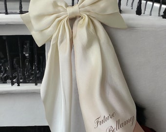 Bride veil, hen party veil, White bow, hen do sash, personalised bow wedding bride to be, bachelorette party,White hair bow, bridal hair bow