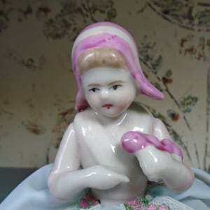 Vintage Dutch Girl Pin Cushion