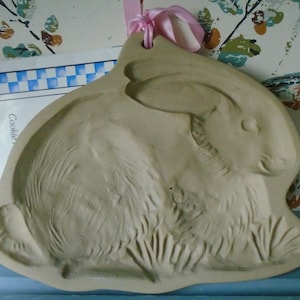 Brown Bag Cookie Art&#39;s 1983 Bunny Rabbit
