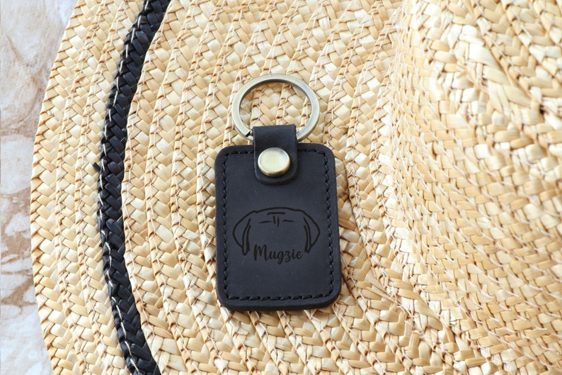 Personalized Cat and Dog Mom Keychain for Birthday, Custom Pet Keychain, Engraved Pet Name Key Chain, Dog Pet Gifts, Pets Names and Breeds image 7