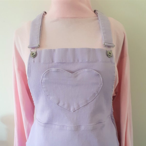 heart shaped neckline