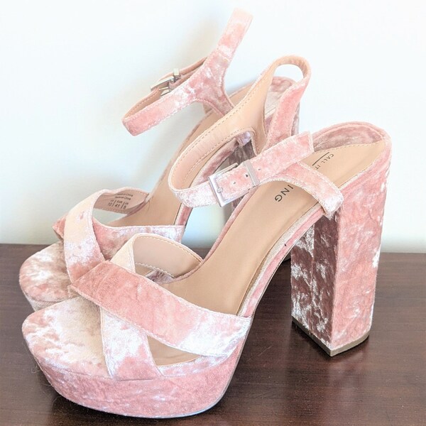 Vintage Y2K 90's Kawaii Pink Crushed Velvet Barbie Platform Heel US Size 10