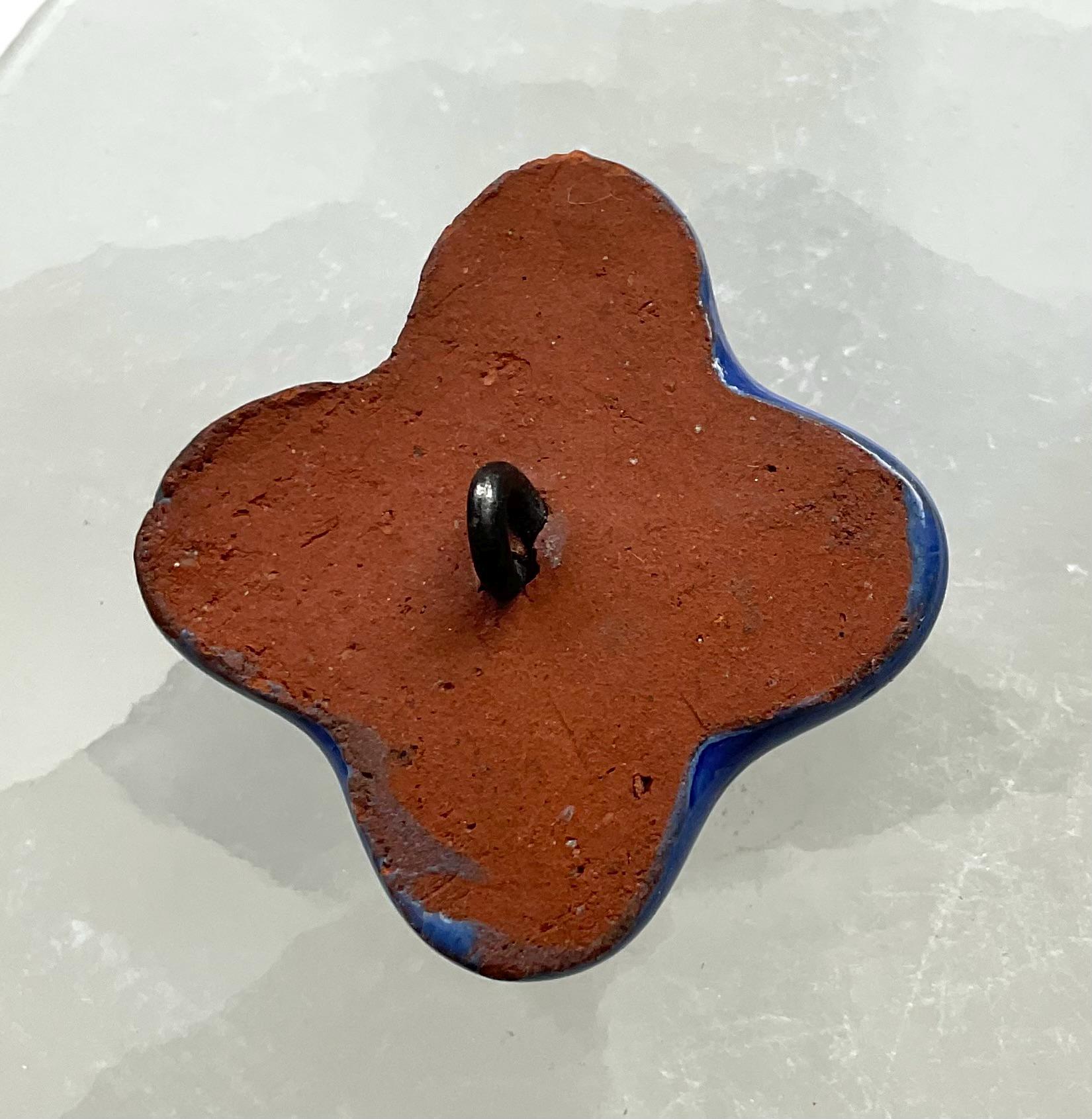 Baron Pottery Flower Shape Button. - Etsy UK